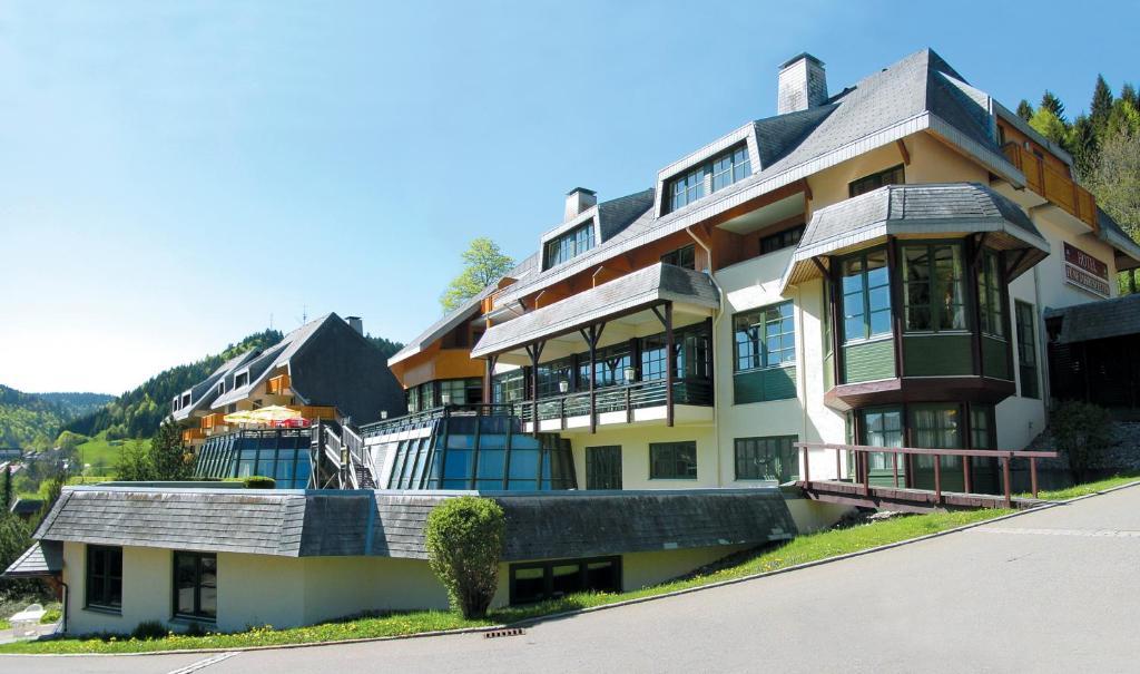 Apart Holidays - Hotel Und Resort Fuenfjahreszeiten Todtmoos Exterior photo